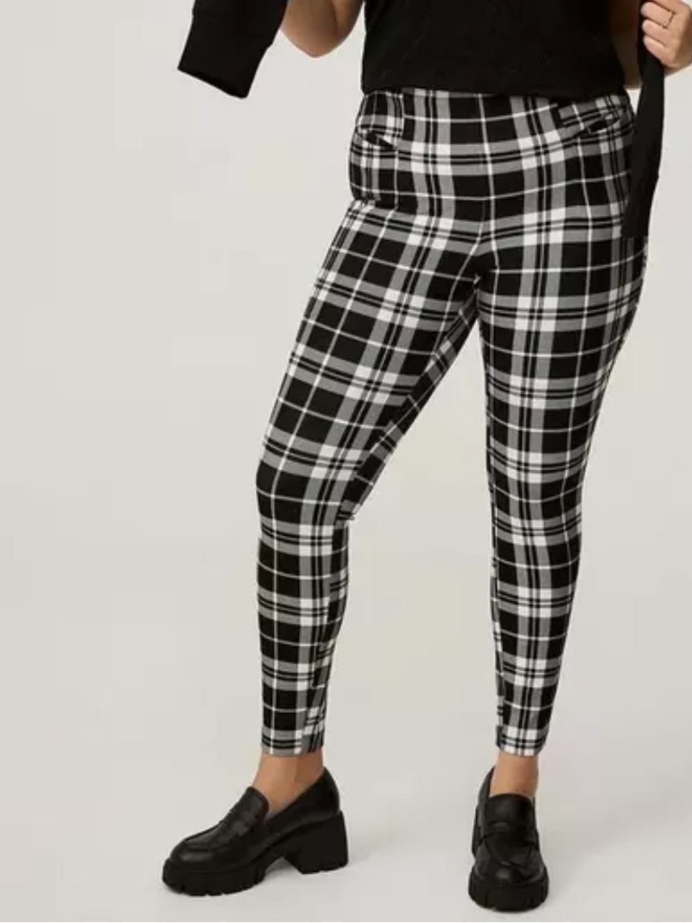 Studio by Torrid 3R Size 3X Black & White Plaid Stretch Ponte Pants